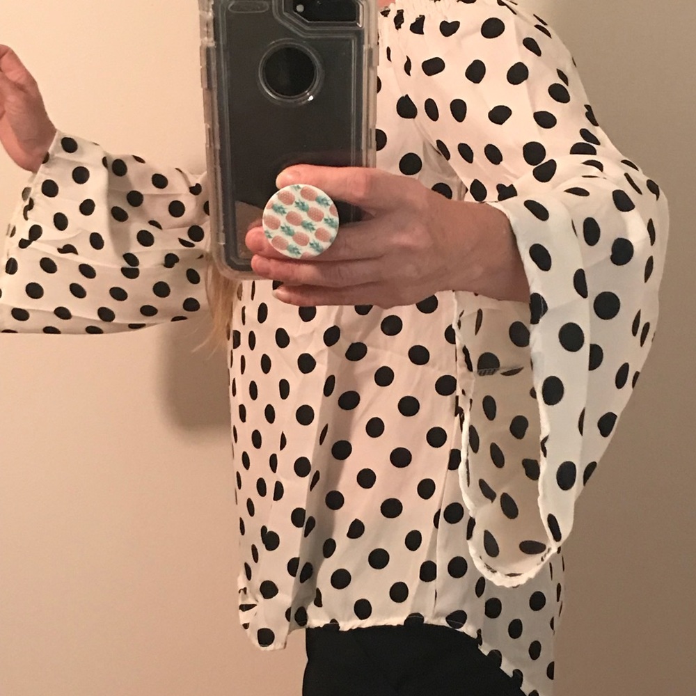Black Polka dot off shoulder loose fit blouse - Picture 7 of 8